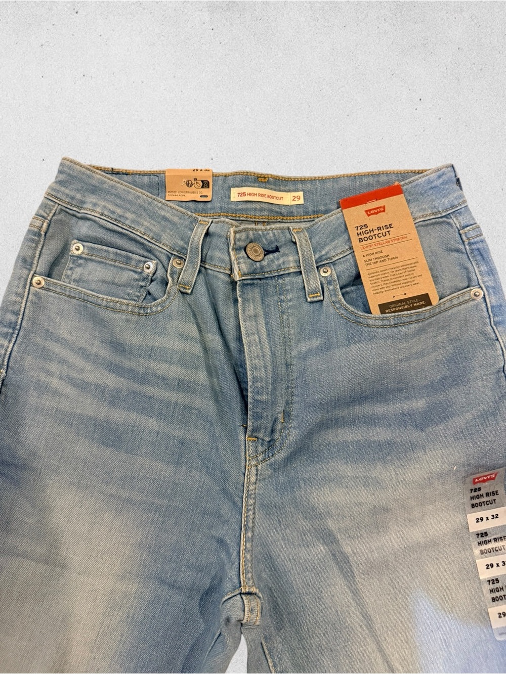 Levi's 725 High-Rise Bootcut Jeans - Light Blue Wash - Picture 5 of 11
